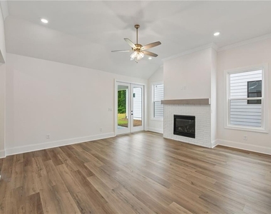 161 High Point Drive - Photo Thumbnail 14