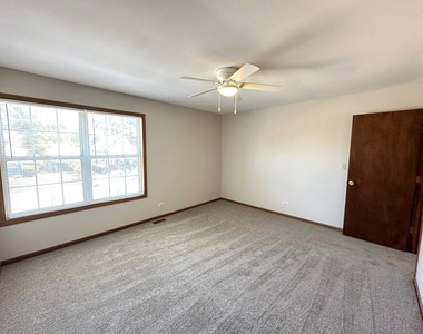542 N Crystal Avenue - Photo Thumbnail 12
