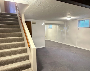 542 N Crystal Avenue - Photo Thumbnail 21