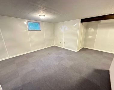 542 N Crystal Avenue - Photo Thumbnail 23