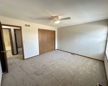 542 N Crystal Avenue - Photo Thumbnail 13
