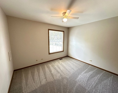 542 N Crystal Avenue - Photo Thumbnail 17