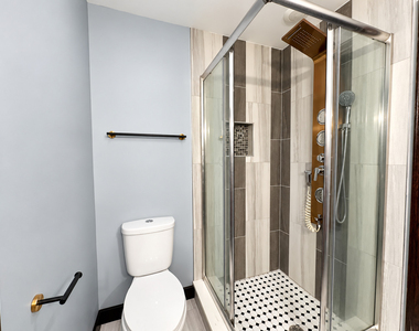 442 E 48th Street - Photo Thumbnail 7