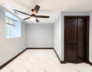 442 E 48th Street - Photo Thumbnail 5