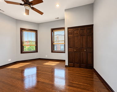 442 E 48th Street - Photo Thumbnail 7