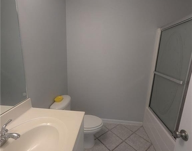 6630 Grove Crossing Court - Photo Thumbnail 13