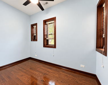 442 E 48th Street - Photo Thumbnail 9