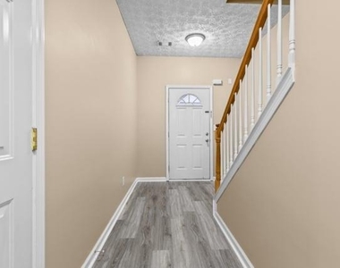 4932 Vireo Drive - Photo Thumbnail 2