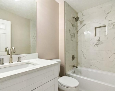 5820 Terremont Circle - Photo Thumbnail 30