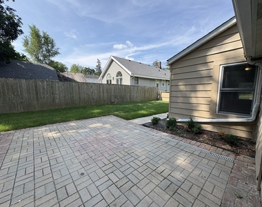 115 Grant Street - Photo Thumbnail 14