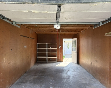 115 Grant Street - Photo Thumbnail 16