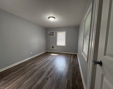 115 Grant Street - Photo Thumbnail 7