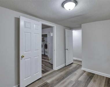 2486 Claude Street Nw - Photo Thumbnail 16