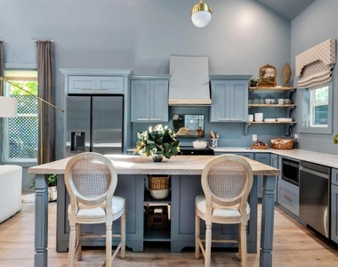 604 Linwood Avenue Ne - Photo Thumbnail 3