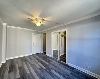 661 W Sheridan Road - Photo Thumbnail 11