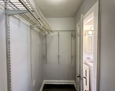661 W Sheridan Road - Photo Thumbnail 15
