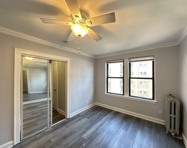 661 W Sheridan Road - Photo Thumbnail 13