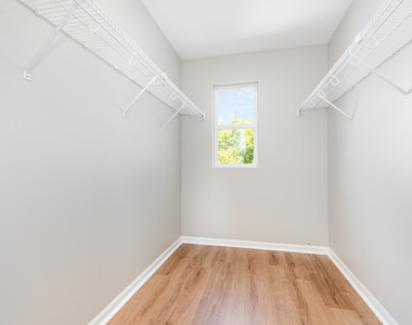 206 Barrett Drive - Photo Thumbnail 18