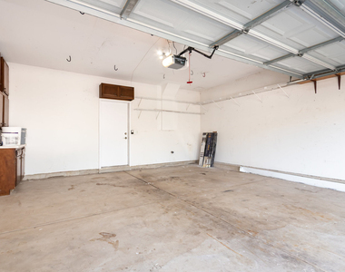 206 Barrett Drive - Photo Thumbnail 21