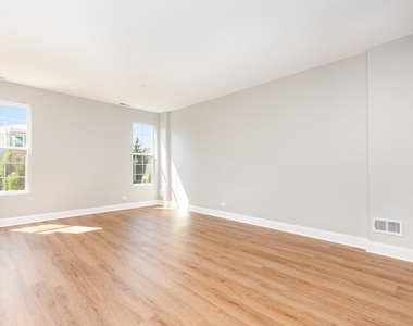 206 Barrett Drive - Photo Thumbnail 9
