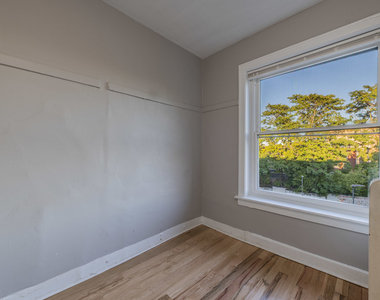 1414 W Pratt Boulevard - Photo Thumbnail 5
