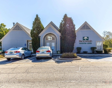 1230 N Knollwood Drive - Photo Thumbnail 22