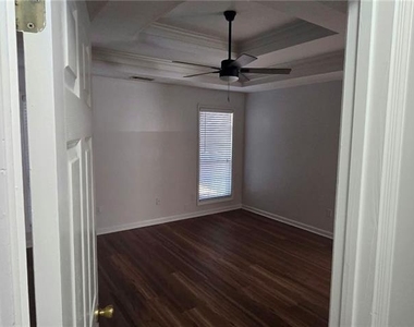 755 Avalon Forest Drive - Photo Thumbnail 7