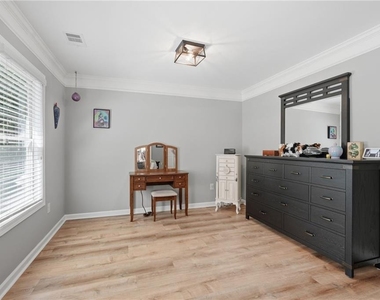 5745 Sutters View - Photo Thumbnail 22