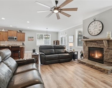 5745 Sutters View - Photo Thumbnail 10
