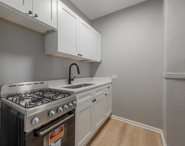 1414 W Pratt Boulevard - Photo Thumbnail 3
