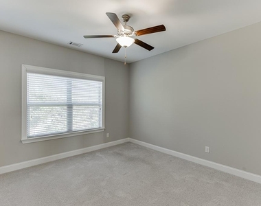 3005 Davidsonville Drive - Photo Thumbnail 36