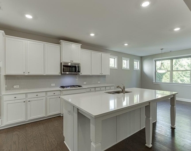 3005 Davidsonville Drive - Photo Thumbnail 6
