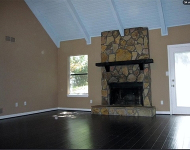 787 Bayliss Drive - Photo Thumbnail 5