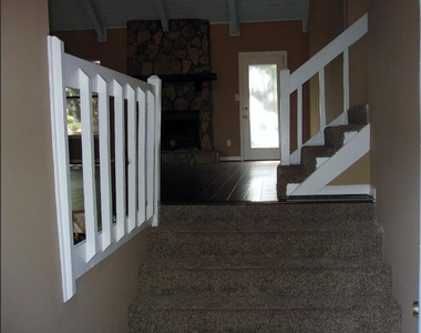 787 Bayliss Drive - Photo Thumbnail 17