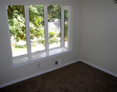 787 Bayliss Drive - Photo Thumbnail 10