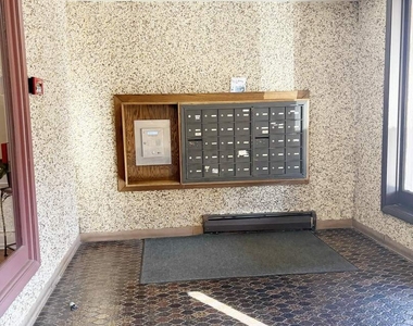 535 S Cleveland Avenue S - Photo Thumbnail 3