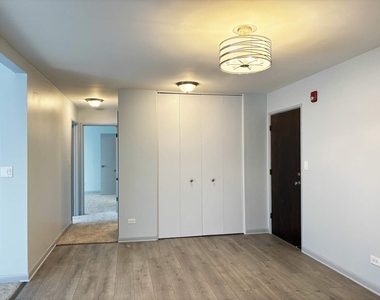 535 S Cleveland Avenue S - Photo Thumbnail 5