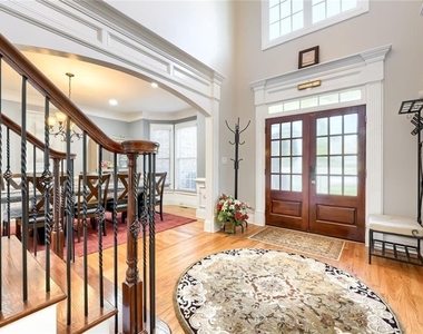 1543 Sever Creek Drive - Photo Thumbnail 5