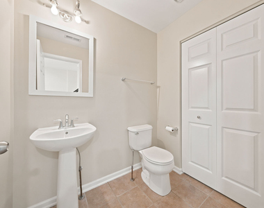 2112 S Crambourne Way - Photo Thumbnail 4