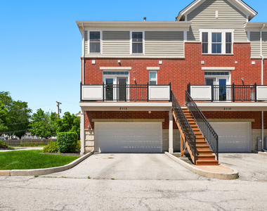 2112 S Crambourne Way - Photo Thumbnail 18