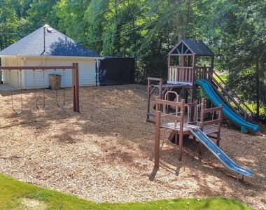 3701 Thornwood Way - Photo Thumbnail 57