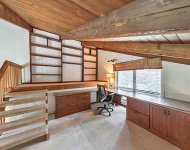 3701 Thornwood Way - Photo Thumbnail 14