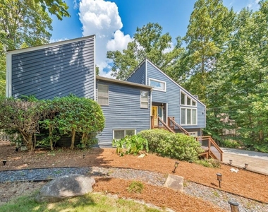 3701 Thornwood Way - Photo Thumbnail 53