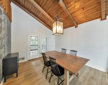 3701 Thornwood Way - Photo Thumbnail 35