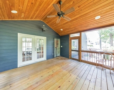 3701 Thornwood Way - Photo Thumbnail 50