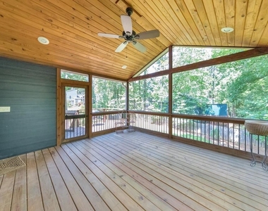 3701 Thornwood Way - Photo Thumbnail 19