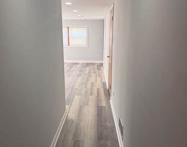 9336 Moody Avenue - Photo Thumbnail 16