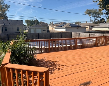 9336 Moody Avenue - Photo Thumbnail 29