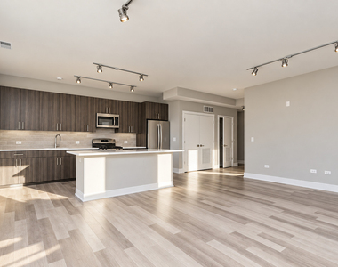 1554 N Talman Avenue - Photo Thumbnail 5