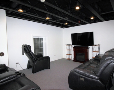 349 Bradbury Lane - Photo Thumbnail 12